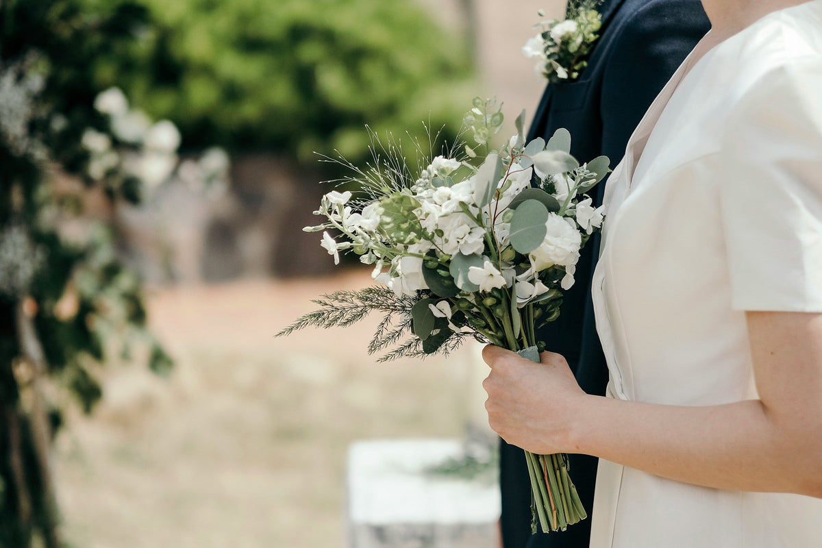 Walking Cane at a Wedding: Etiquette, Photographs, and Making It Work