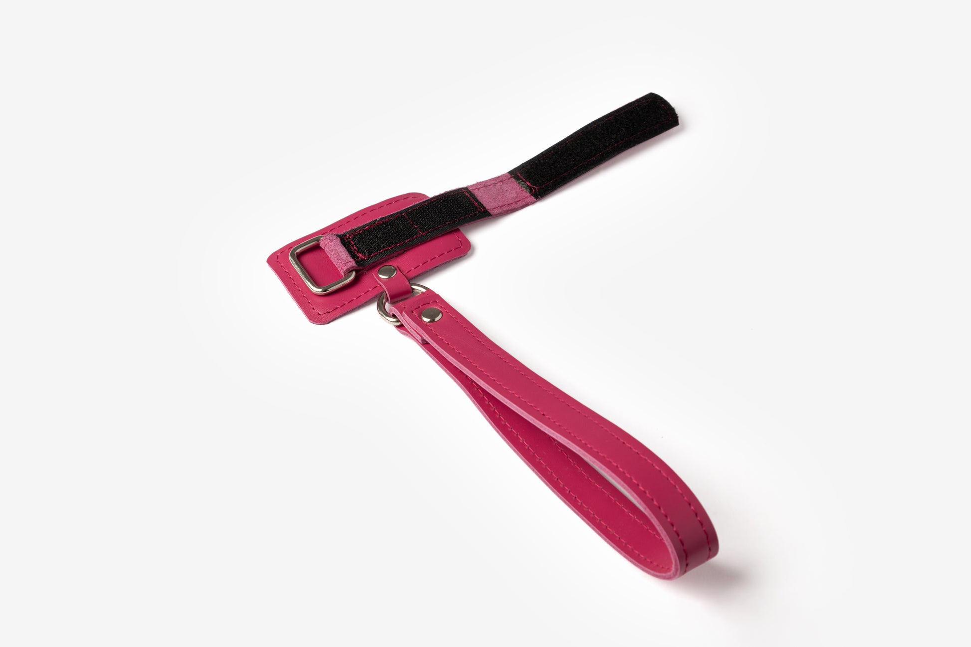 Bespoke leather accessories for premium canes
