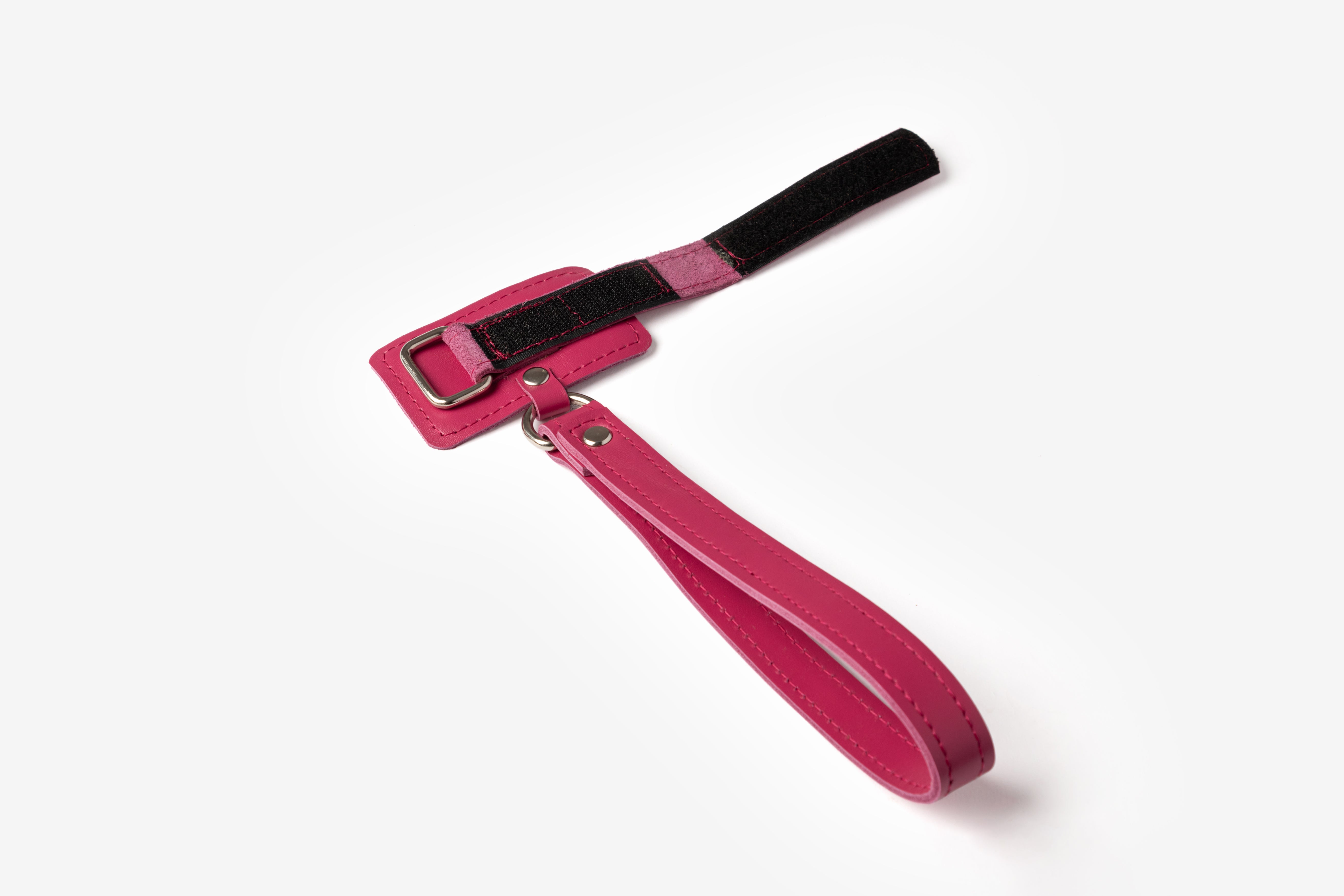 Bespoke leather accessories for premium canes